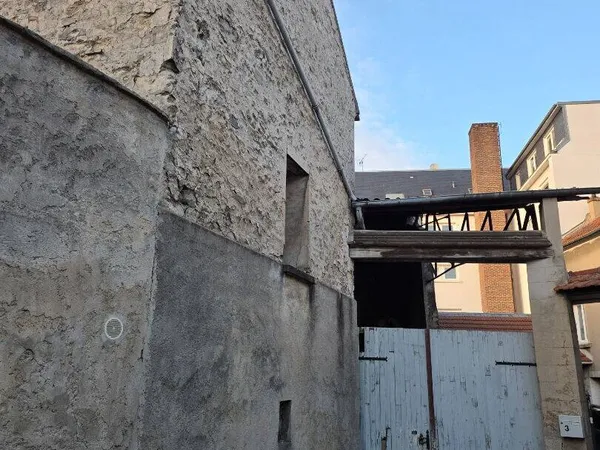 Maison de ville 1 pièce 70 m² 