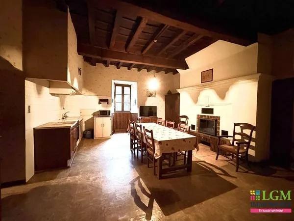 Maison 6 pièces 260 m² 