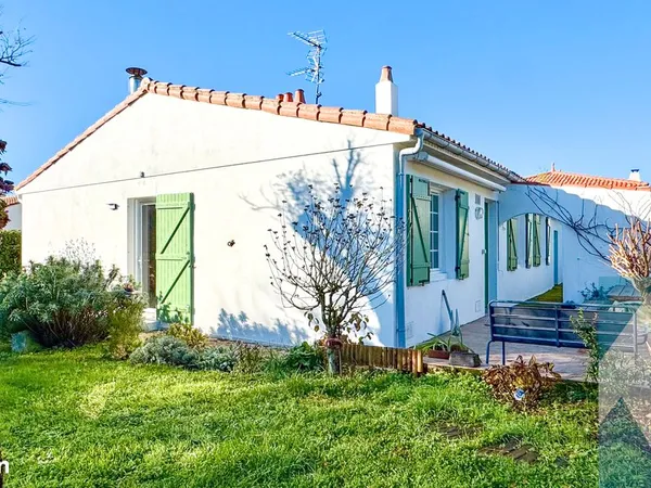 Plain pied proche centre bourg 