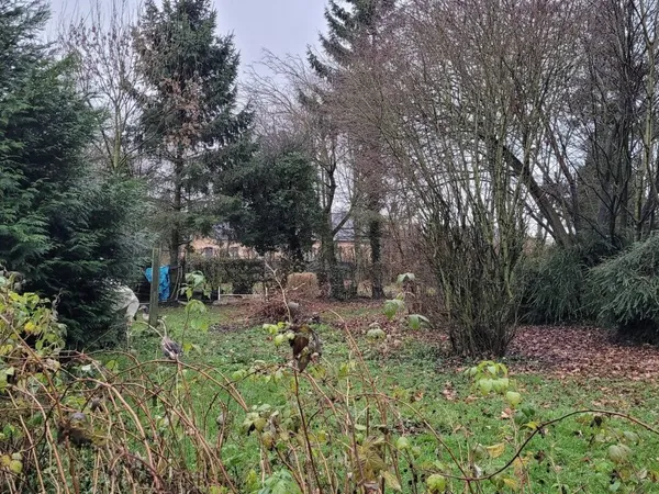 Terrain 1300 m² 