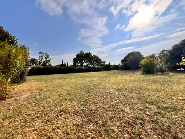 Terrain 470 m² 