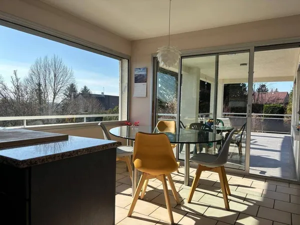 Maison 5 pièces 256 m² 
