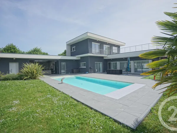 Maison 7 pièces 220 m² 