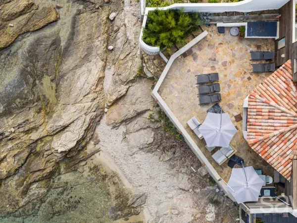 Villa pied dans l'eau à Sainte-Maxime 