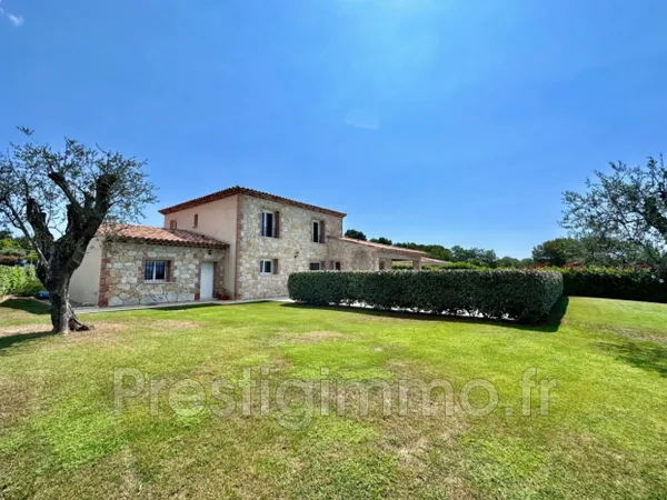 Location villa, Roquefort Les Pins villa 5p 170 m2 Neuve avec 