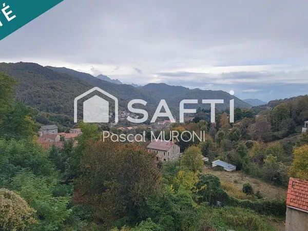 Maison de village à rénover entièrement. 
