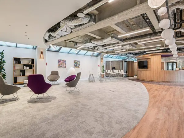 Bureaux 480 m² 