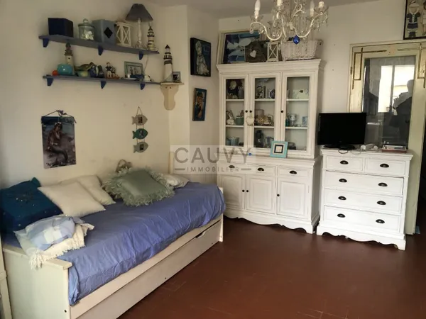 Studio 1 pièce 31 m² 