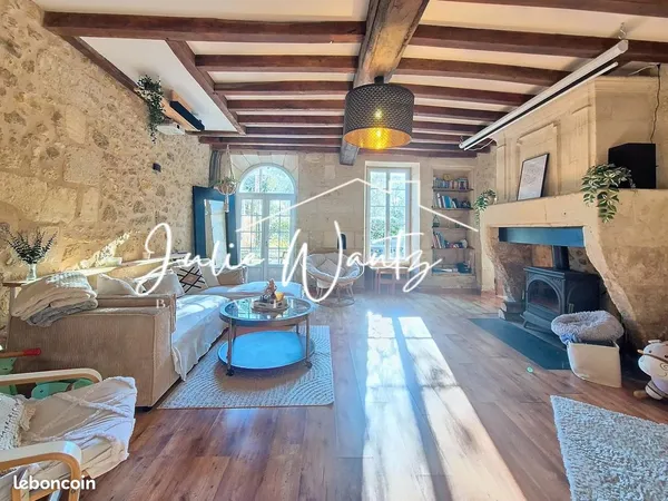 Maison 7 pièces 201 m² 