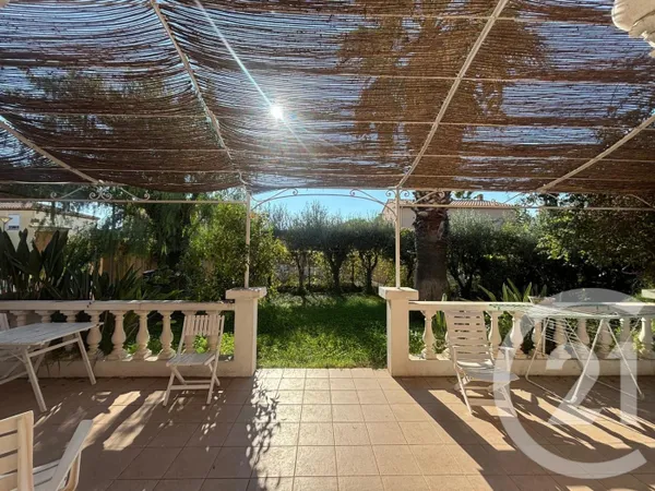 Maison Vente Saint-Cyr-sur-Mer 4p  840000€