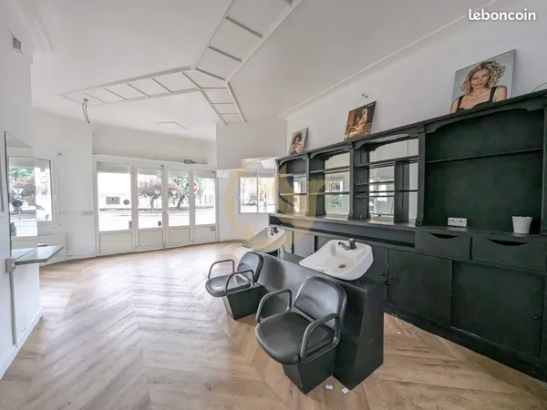 Local 41 m² Pau 