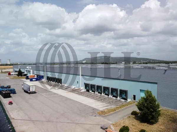 Entrepôt 11799 m² 