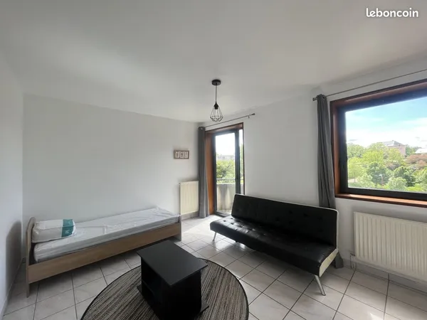 Studio 1 pièce 23 m² 