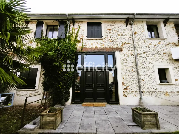 Maison 8 pièces 230 m² 