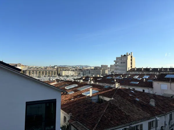 Studio 1 pièce 24 m² 