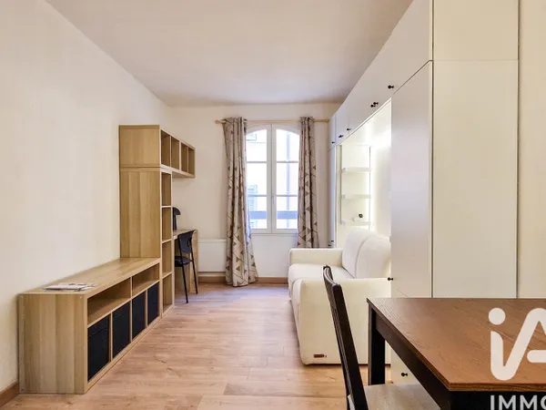 Studio 1 pièce 21 m² 