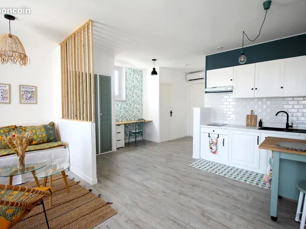 Appartement meublé centre Nimes 34 m2 