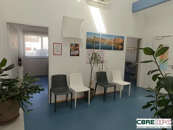 Bureaux 140 m² 