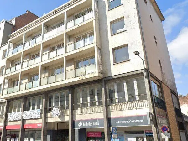 Local 1100 m² 