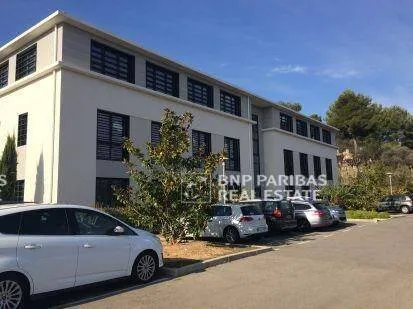 Bureaux 113 m² 
