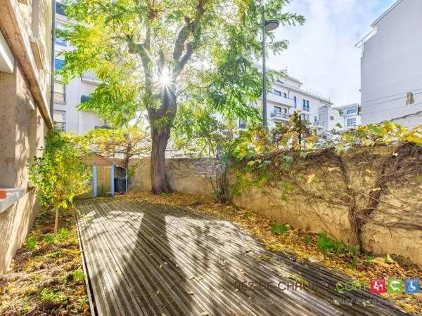 Monplaisir : Local professionnel de 93 m² en Rez-de-Jardin 