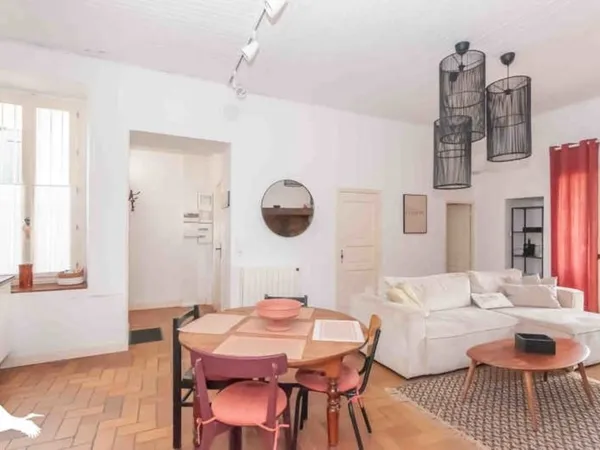 Appartement de 3 pièces principales 