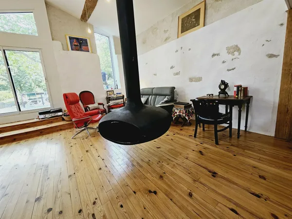 Superbe Maison indépendante avec jardin et atelier 