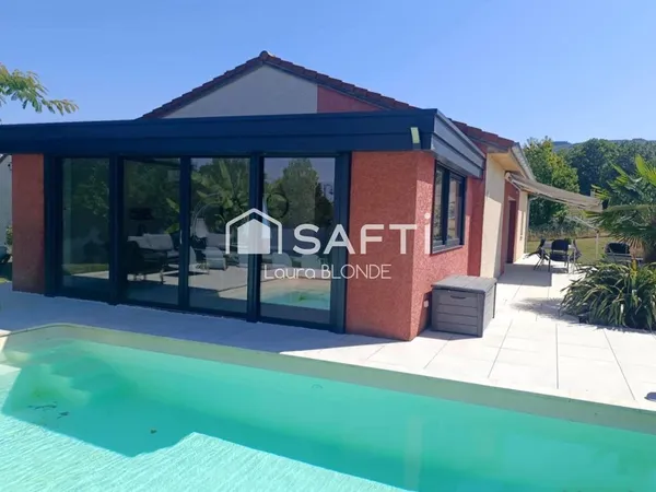 Villa 6 pièces 145 m² 