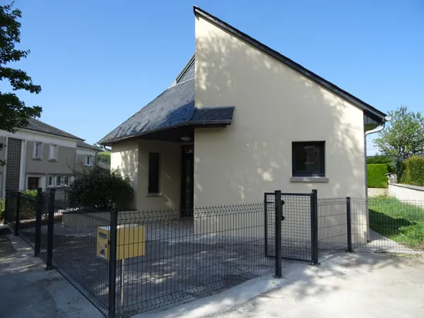 PONT-DE-SALARS - Pavillon T5 + Terrain + Terrasse 