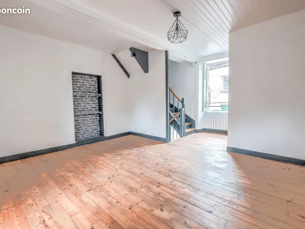 Maison f3 avec cour 