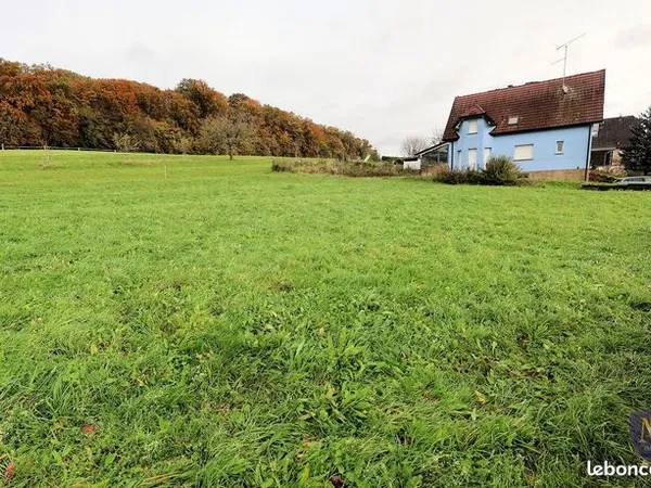 Terrain 891 m² 
