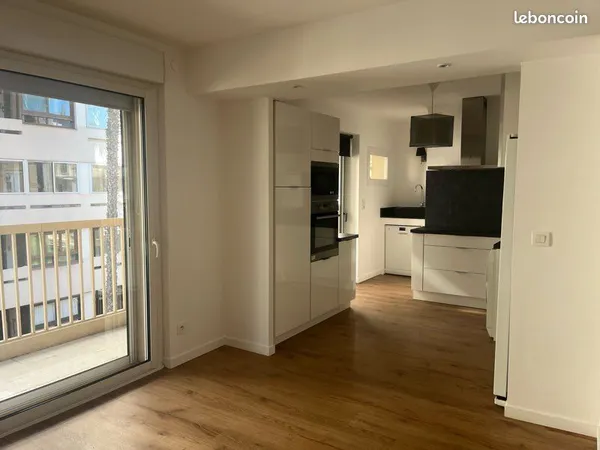 Appartement F3 proche place Catalogne 
