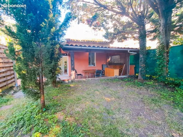 Maison meublée / jardin et garage 