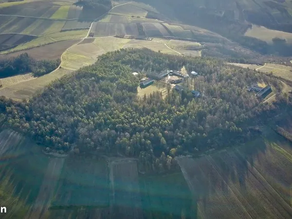 Parcelles boisées constructibles - centre de loisirs avec vue imprenable 360° exeptionnelle 