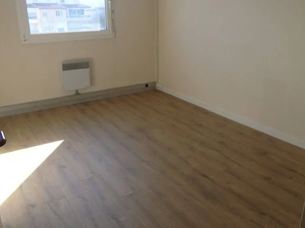 Bureaux 84 m² 