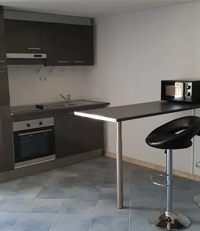 Appartement Meublé T2 + garage Nersac/St Michel/La Couronne 