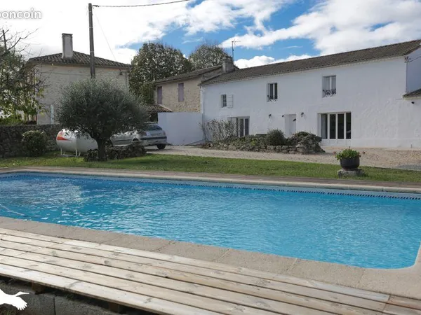 Maison 4 pièces 200 m² 