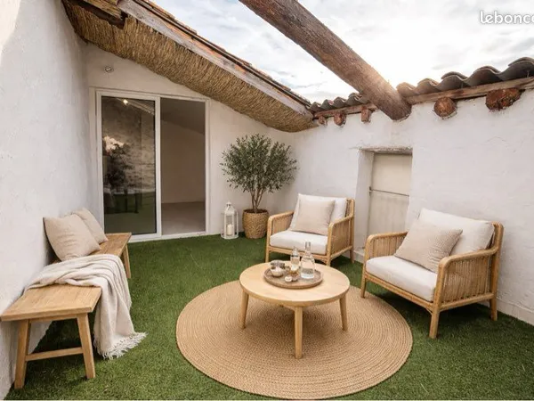 Maison de ville rénovée avec terrasse 