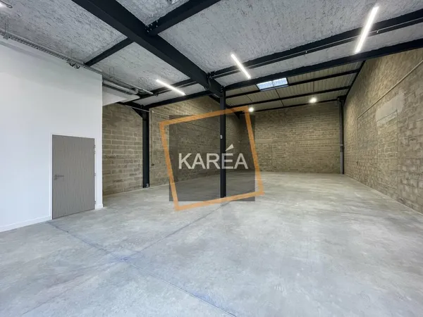 Local industriel 270 m² 