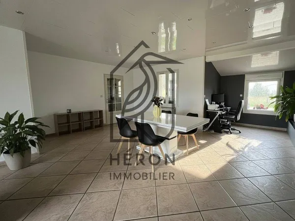 Maison 8 pièces 144 m² 