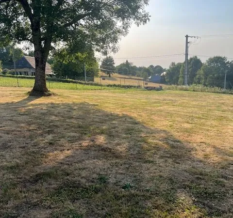 Terrain de 1042 m² à vendre 