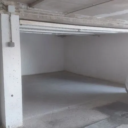 Double garage à l'année. Secteur 5 cantons 