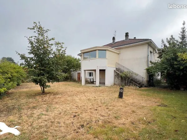 Pavillon 9 pièces 200 m² 