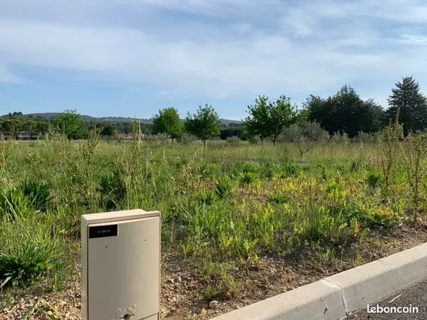 Terrain 500 m² Brignoles 