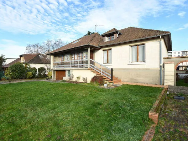 Maison 6 pièces 106 m² 
