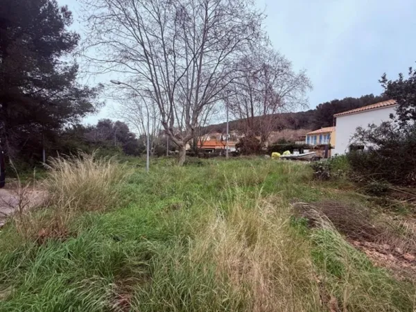 Terrain 504 m²