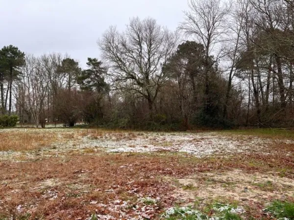 Terrain 1090 m² 