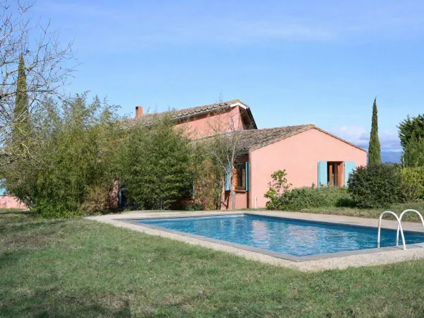 Maison de plain-pied 7 pièces 225 m² 
