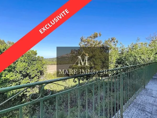 En exclusivité: Maison avec vue sur la citadelle 