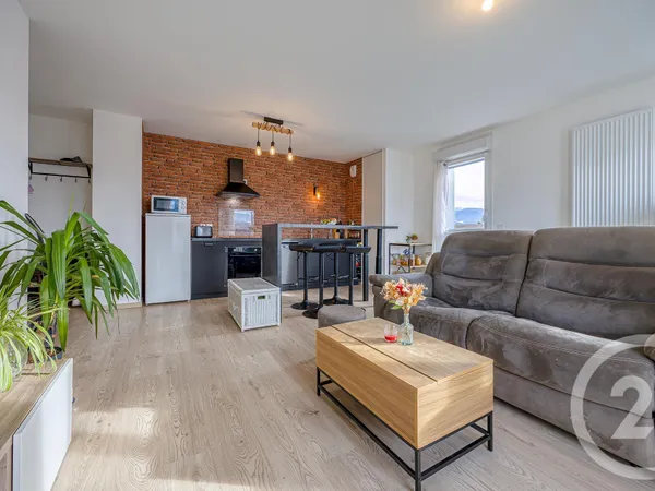 Appartement 4 pièces 79 m² 